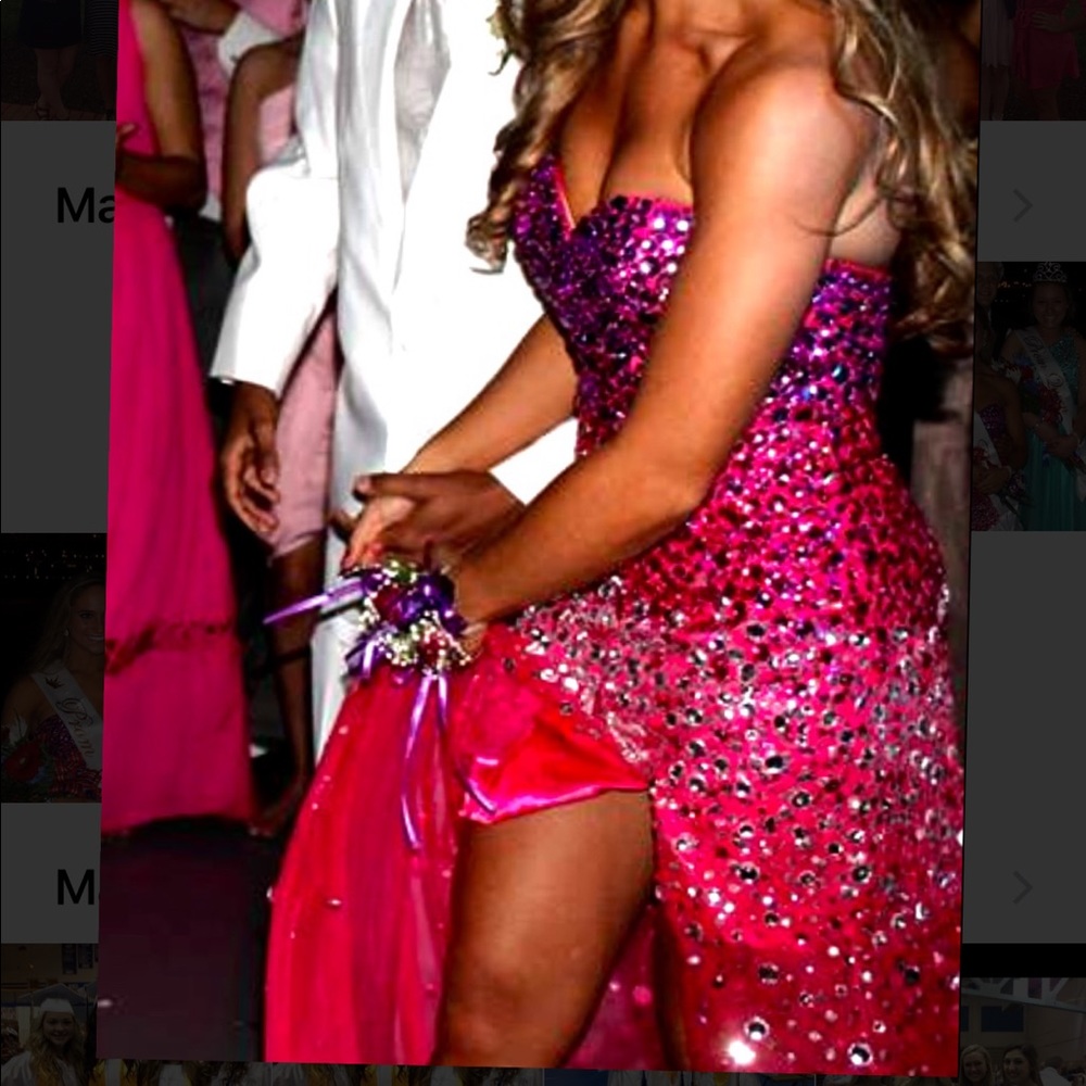 ✨✨Gorgeous Blush Prom Crystal Dress ✨✨